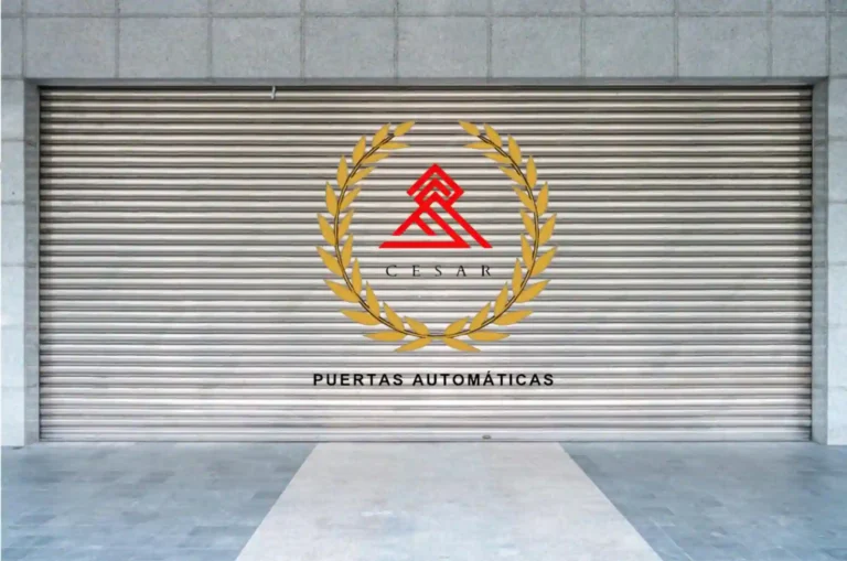 Instalación de Cierre Automático en Puertas Automáticas CESAR.